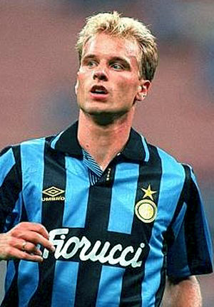 bergkamp-21.jpg